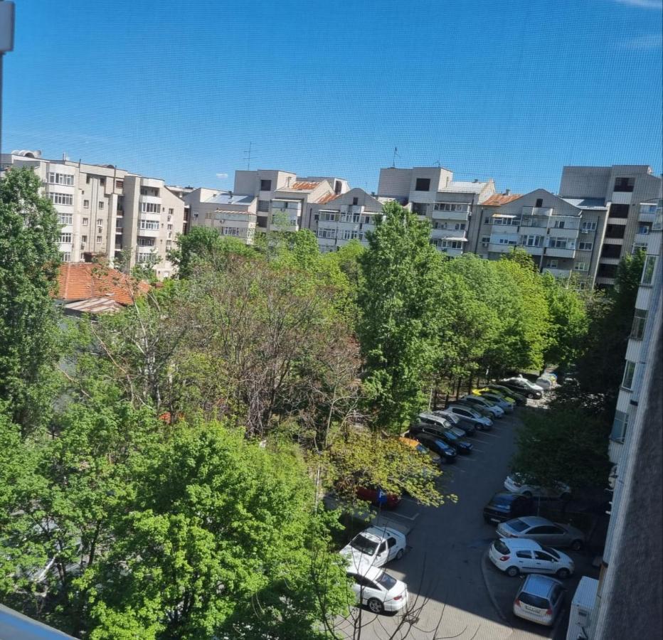 Garsoniera Craiova Centru Apartment Exterior photo
