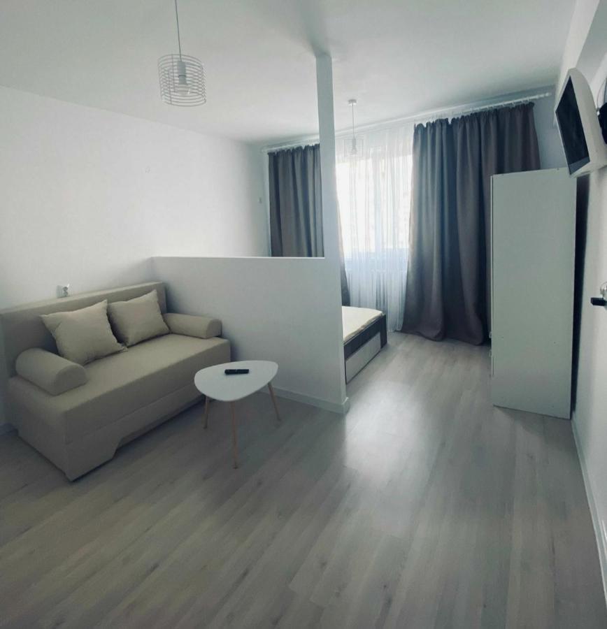 Garsoniera Craiova Centru Apartment Exterior photo